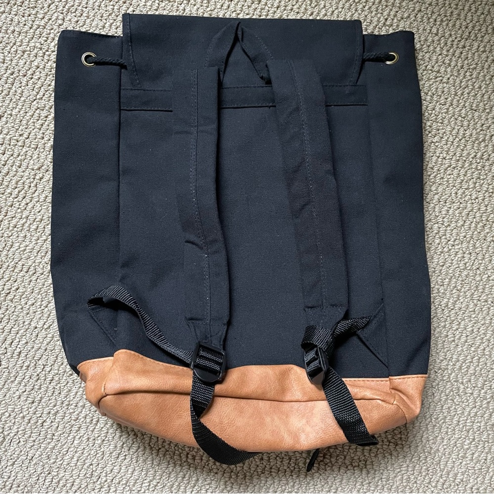 Dsw Backpack - image 3